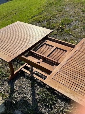 Teak Tisch Bild 3