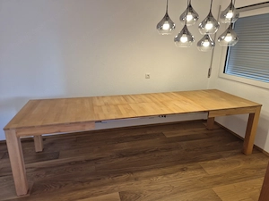 Ausziehbarer Massivholztisch (Buche) Bild 3