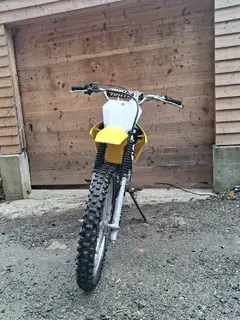 Suzuki DR-Z 125L Bild 2