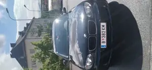 BMW 116i, 2 kms, 8 Reifen, Pickerl bis Juni  Innerlich und äußerlich in gutem Zustand.