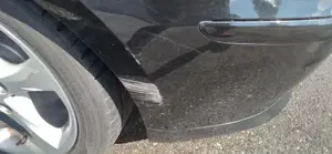 BMW 116i, 2 kms, 8 Reifen, Pickerl bis Juni  Innerlich und äußerlich in gutem Zustand. Bild 2