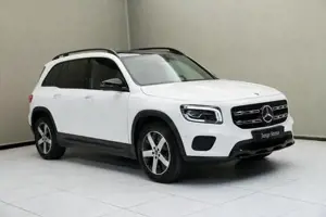 Mercedes-Benz GLB 200 d 4MATIC Night KAM SpurW ACC SpurH Pano Bild 2