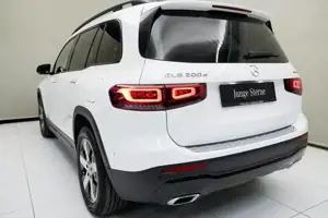 Mercedes-Benz GLB 200 d 4MATIC Night KAM SpurW ACC SpurH Pano Bild 12