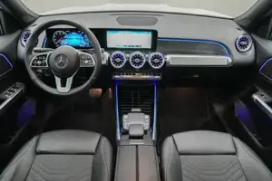Mercedes-Benz GLB 200 d 4MATIC Night KAM SpurW ACC SpurH Pano Bild 7