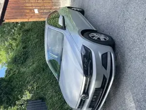 Volkswagen VW Polo Silber 2018, KM 131T Bild 8