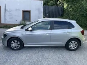 Volkswagen VW Polo Silber 2018, KM 131T Bild 6