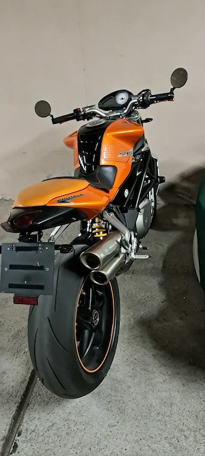 MV Agusta 910S Bild 2