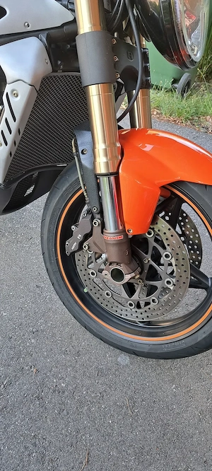 MV Agusta 910S Bild 7