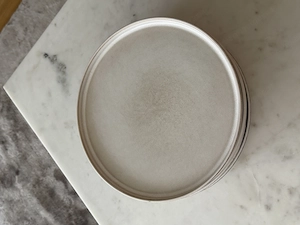 H&M Home Teller aus Steingut Bild 2