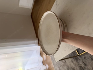 H&M Home Teller aus Steingut Bild 4