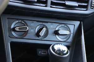 VW Polo 1.0 *App connect  *PDC *Tempomat *Multifunktion *sofort verfügbar !  Bild 8