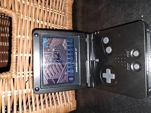 Die Sims brechen aus Nintendo Game Boy Advance Spiel GBA Modul mit Spielanleitung Bild 3