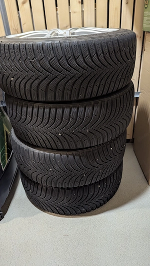 16" Dezent Alufelgen mit Hankook Winterreifen (195 45 R16) - 4x100, 5mm Profil - VHB Bild 7