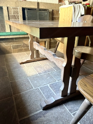 Holztisch mit 3 Stühlen Bild 2