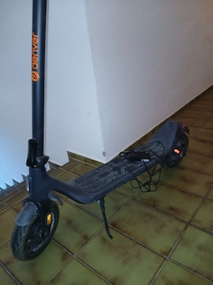 Elektro-Rooler  Scooter  Bild 2
