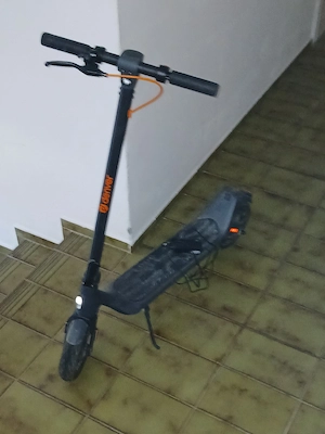 Elektro-Rooler  Scooter  Bild 3