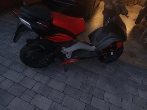Roller Aprilia Bild 3
