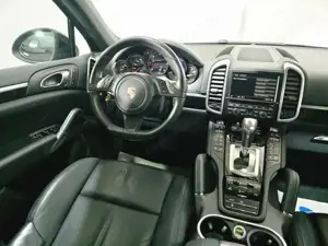 Porsche Cayenne Bild 7