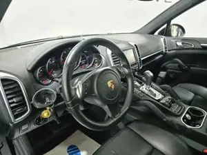 Porsche Cayenne Bild 6