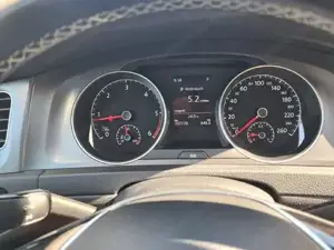 VW Golf Bild 5