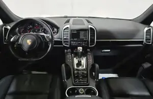 Porsche Cayenne Bild 8