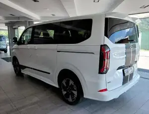 Ford Tourneo Custom Bild 9