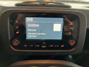 Fiat Panda 1.0 GSE /RADIO/KLIMA/PDC H/DAB 51 kW (69 PS), S... Bild 9