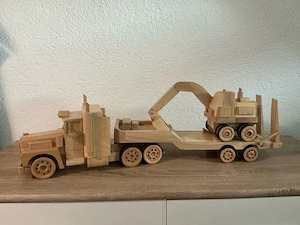 Autos aus Holz Bild 7