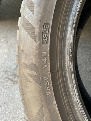 Bridgestone Ganzjahresreifen 235 50 R18 101 Bild 4