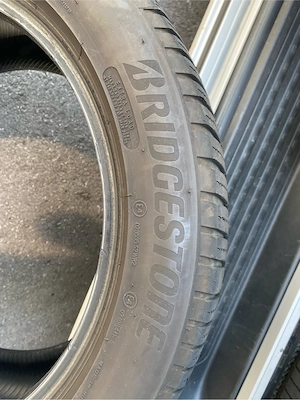 Bridgestone Ganzjahresreifen 235 50 R18 101 Bild 5