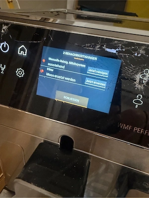 WMF Perfection Kaffeevollautomat - Display teilweise gesprungen Bild 3
