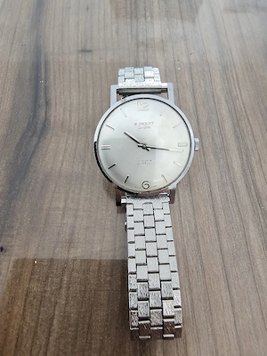 R JAQuet uhr Bild 2