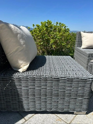 Lounge-Set aus Polyrattan inkl. Sitz- und Rückenkissen   sehr guter Zustand Bild 4