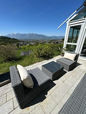 Lounge-Set aus Polyrattan inkl. Sitz- und Rückenkissen   sehr guter Zustand