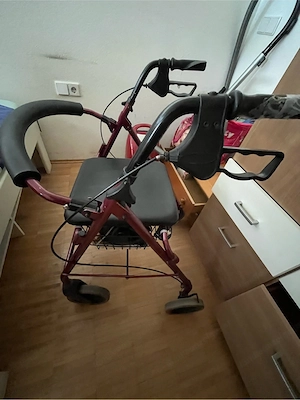 Rollator zu verschenken