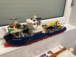 LEGO Technic 42064 Forschungsschiff Bild 2