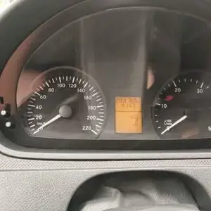 Mercedes-Benz Vito Bild 3