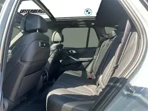 BMW X5 xDrive50e M Sportpaket Pro // elektr. Anhängerkupplung // Panorama Glasdach Bild 11
