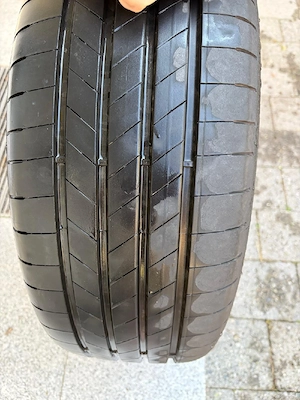 Reifen mit Alufelgen Vw Bild 4