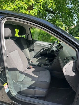 VW Golf 1,6 TDI (77kw) Bild 10