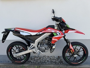 Aprilia SX 50 Factory 50 - Euro 4 - 1. Besitz - Final Edition - Bj. 12   2020 - nur 9.987 km Bild 3