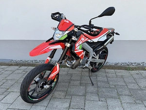 Aprilia SX 50 Factory 50 - Euro 4 - 1. Besitz - Final Edition - Bj. 12   2020 - nur 9.987 km Bild 5