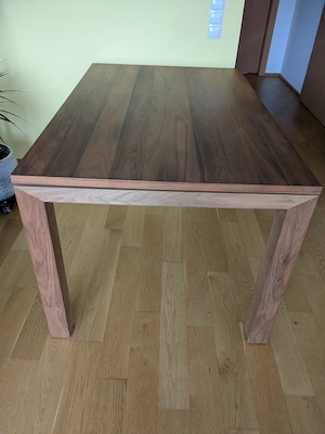 Esstisch Nuss Massivholz  Bild 2