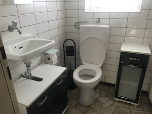 Vermiete möblierte 95m2 Wohnung, 3,5 Zimmer, mit riesiger Terrasse Bild 7