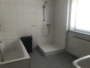Vermiete möblierte 95m2 Wohnung, 3,5 Zimmer, mit riesiger Terrasse Bild 6