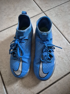 Fußballschuhe KinderGr.32 Bild 2