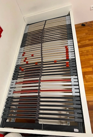 Bett 90x200 mit Lattenrost  Bild 3