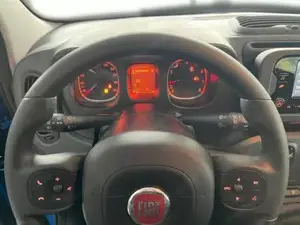 Fiat Panda 1.0 GSE /RADIO/KLIMA/PDC H/DAB 51 kW (69 PS), S... Bild 8