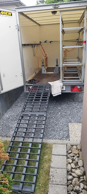 Wohnmobil Gespann Carado T334 + Humer Unsinn Anhänger Bild 9