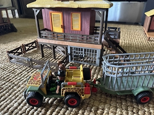 Playmobil Oambati Station (4826) + Fahrzeug Bild 5